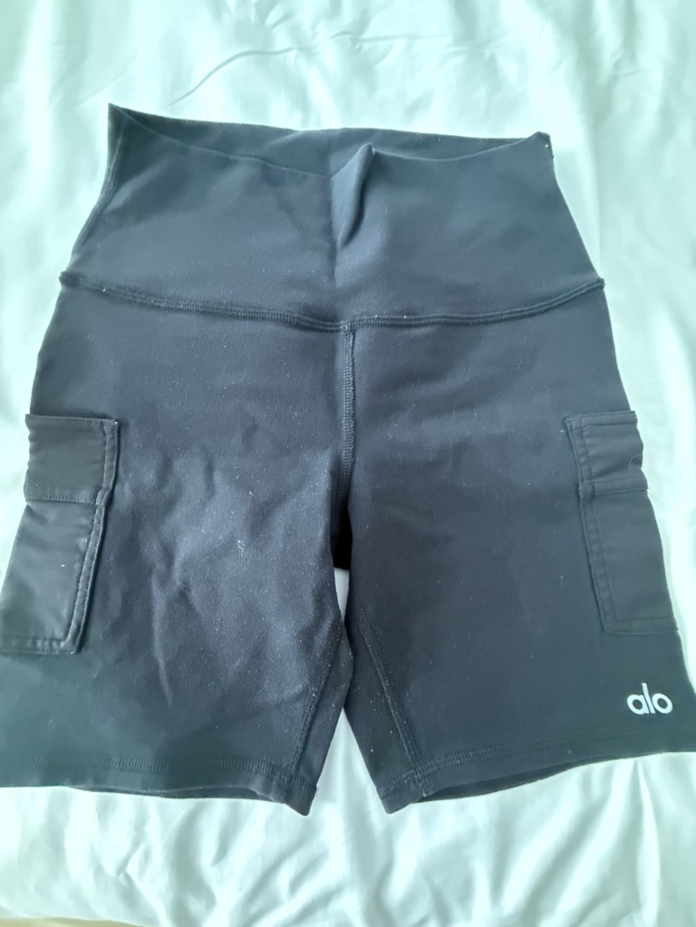 ALO Yoga High-Waist Black Cargo Bike Shorts